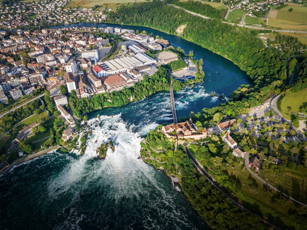 Blick von oben auf den Rheinfall